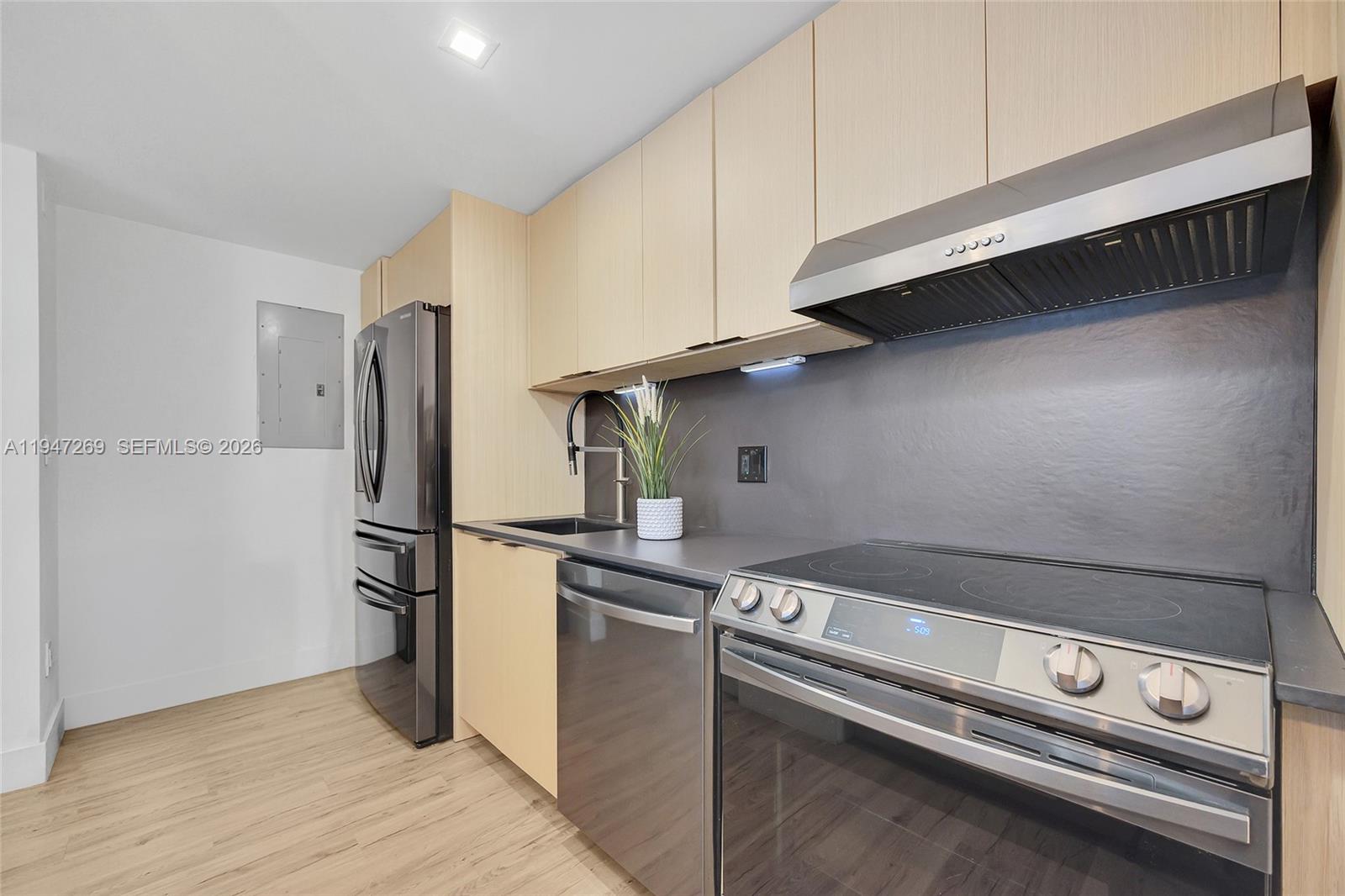 275 Northeast 18th Street, Unit 1207 Miami, FL 33132 - Photo 11 of 42