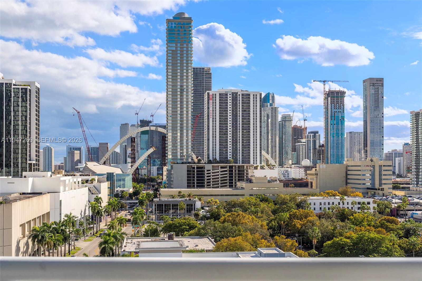 275 Northeast 18th Street, Unit 1207 Miami, FL 33132 - Photo 6 of 42