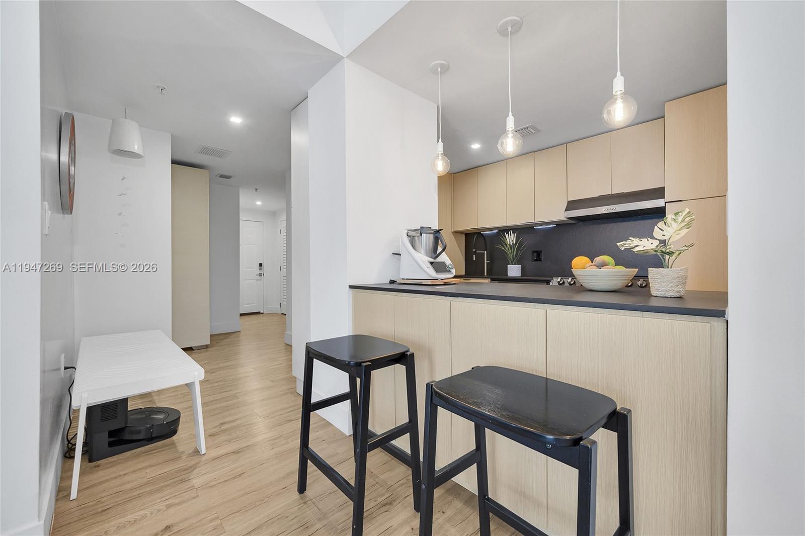 275 Northeast 18th Street, Unit 1207 Miami, FL 33132 - Photo 9 of 31