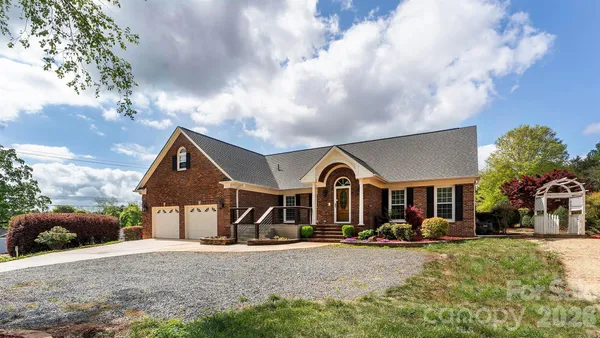 $894,900 | 8219 Starnes Randall Road, Charlotte, NC 28215