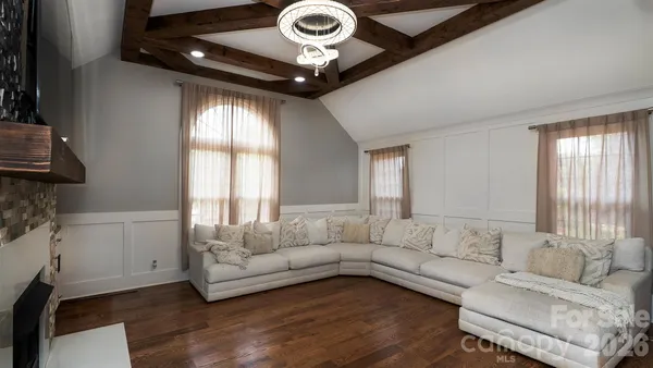 $894,900 | 8219 Starnes Randall Road, Charlotte, NC 28215