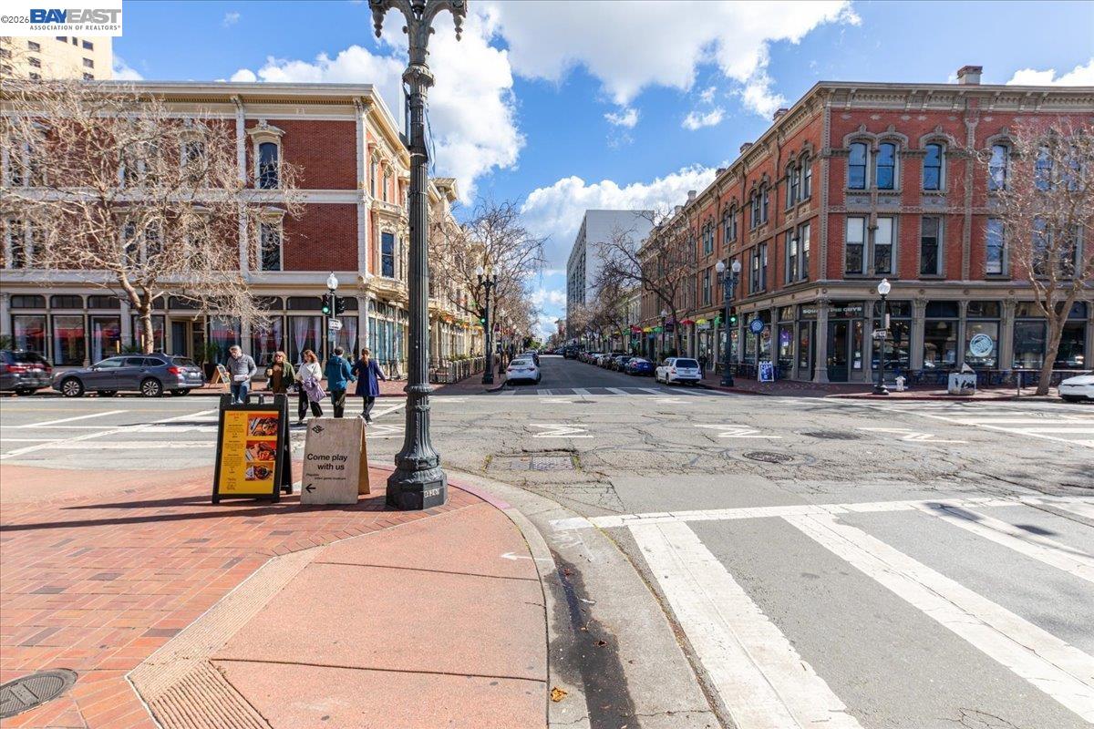 809 Clay Street Oakland, CA 94607 - Photo 33 of 36