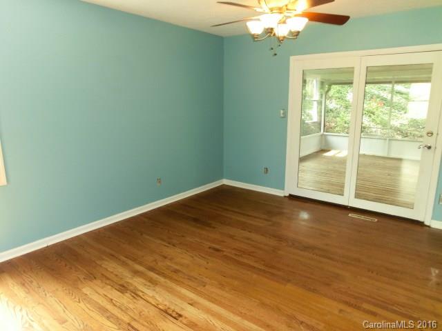 2 Hillview Road Asheville, NC 28805 - Photo 2 of 15 Gallery Image 2