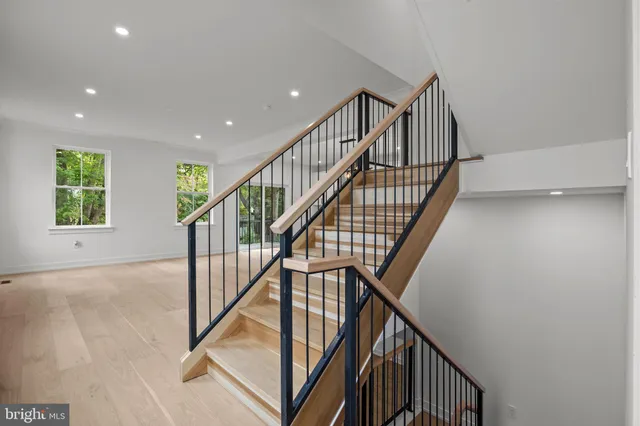 a view of an entryway