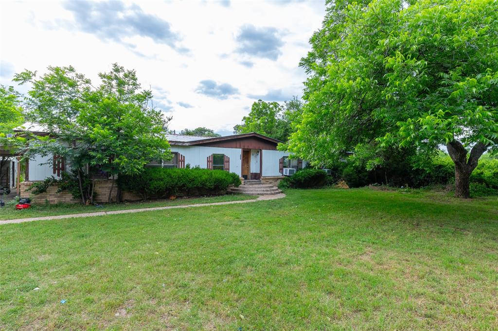 509 Rusk Street Clyde, TX 79510 - Photo 2 of 28