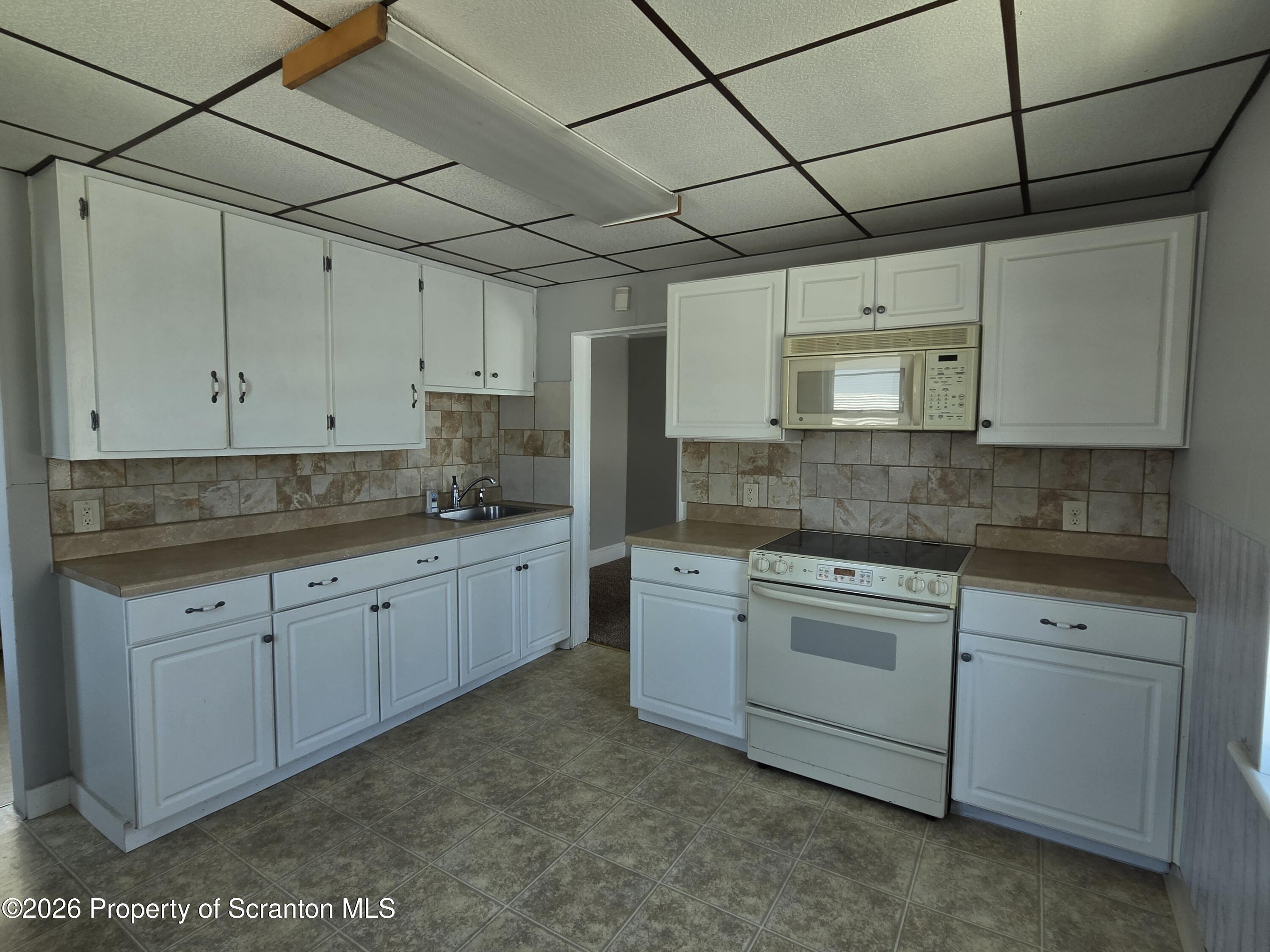 409 Butler Street Dunmore, PA 18512 - Photo 15 of 33 Kitchen2nd