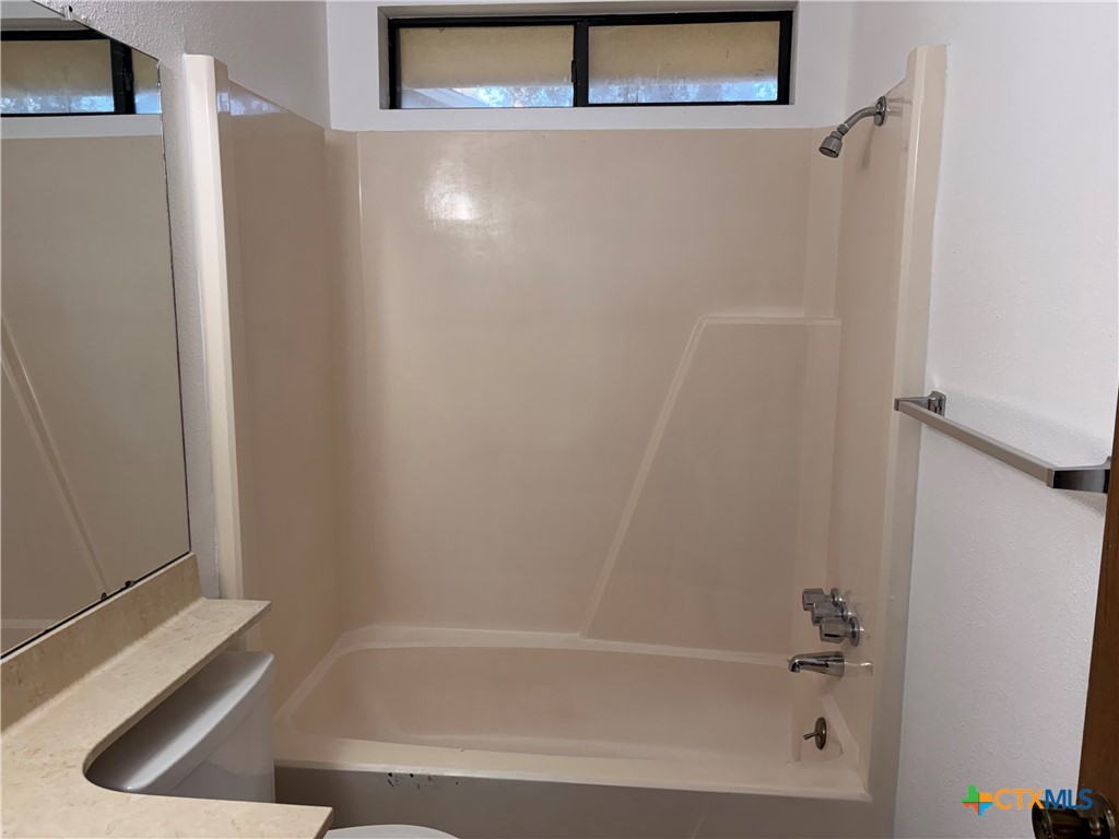 108 Queenswood Trail Victoria, TX 77901 - Photo 16 of 19