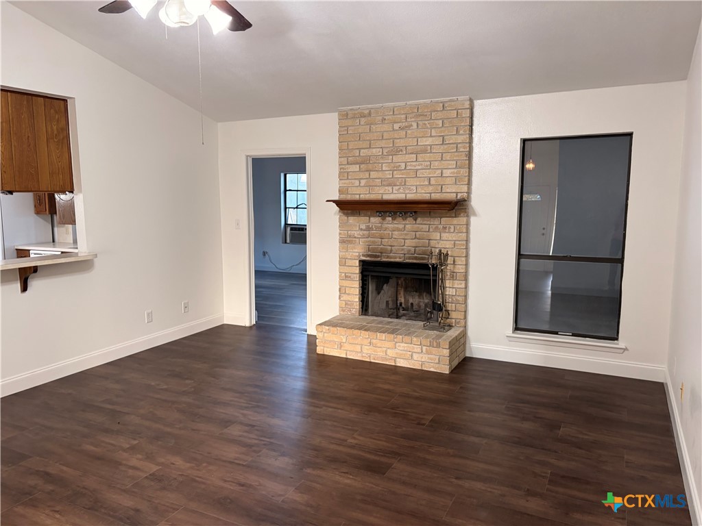 108 Queenswood Trail Victoria, TX 77901 - Photo 7 of 19