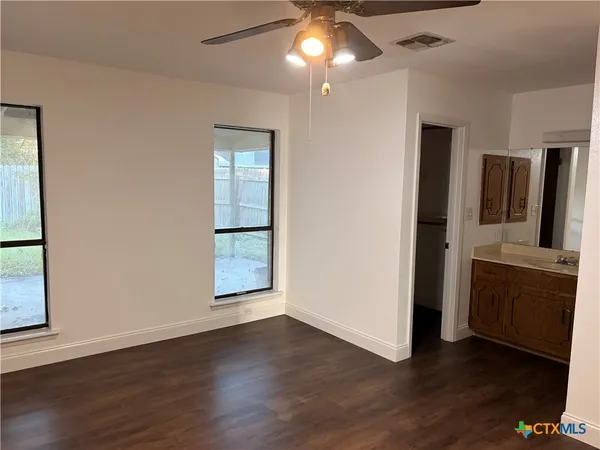 $235,000 | 108 Queenswood Trail, Victoria, TX 77901