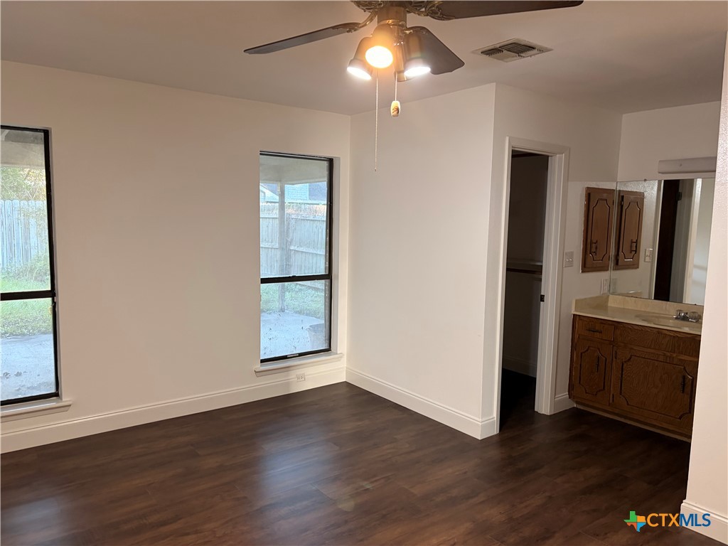 108 Queenswood Trail Victoria, TX 77901 - Photo 10 of 19