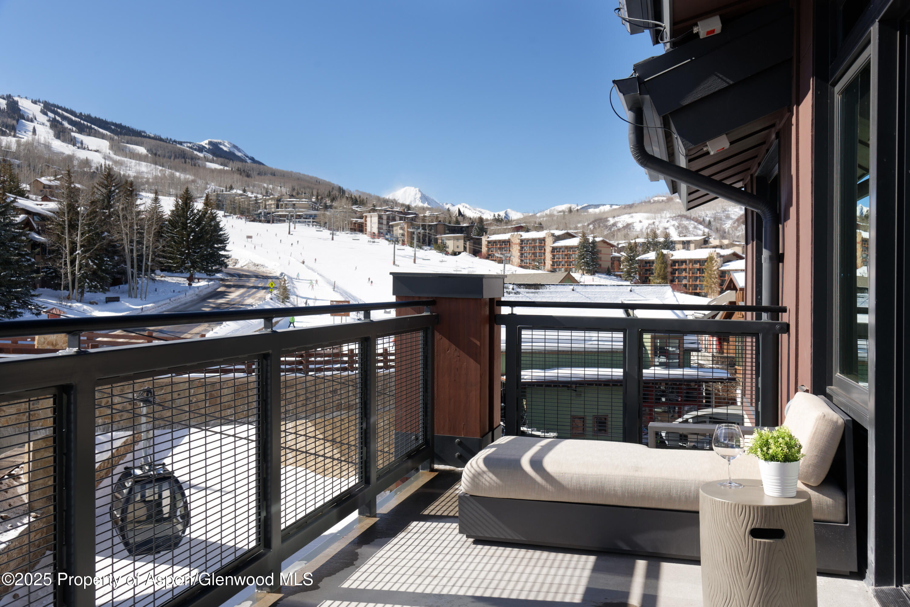 65 Wood Road, Unit 517 Snowmass Village, CO 81615 - Photo 21 of 28 a view of balcony with furniture