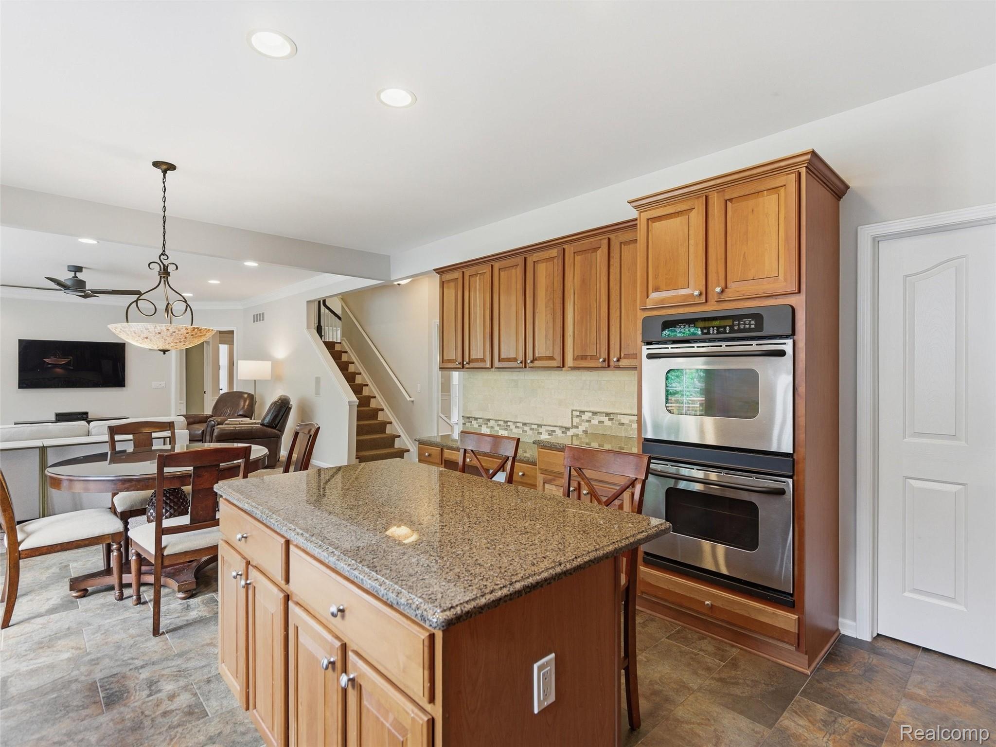 5454 Creekmonte Drive Rochester, MI 48306 - Photo 17 of 69 29-DSC07640.jpg