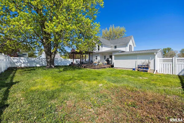 $174,990 | 416 West Butternut Street, Elmwood, IL 61529
