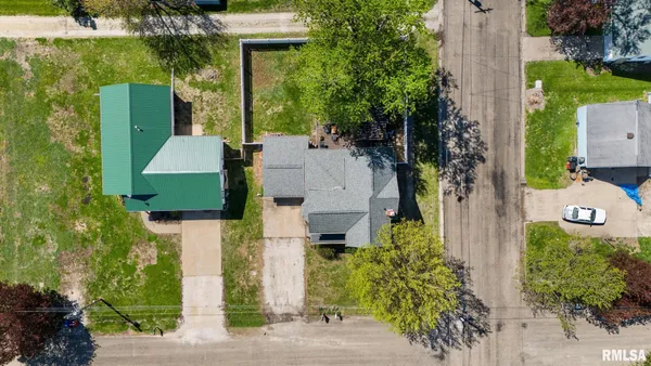 $174,990 | 416 West Butternut Street, Elmwood, IL 61529