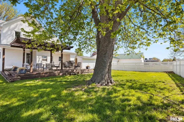 $174,990 | 416 West Butternut Street, Elmwood, IL 61529