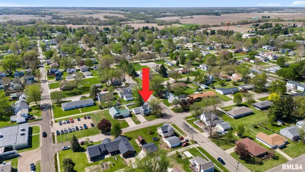 $174,990 | 416 West Butternut Street, Elmwood, IL 61529