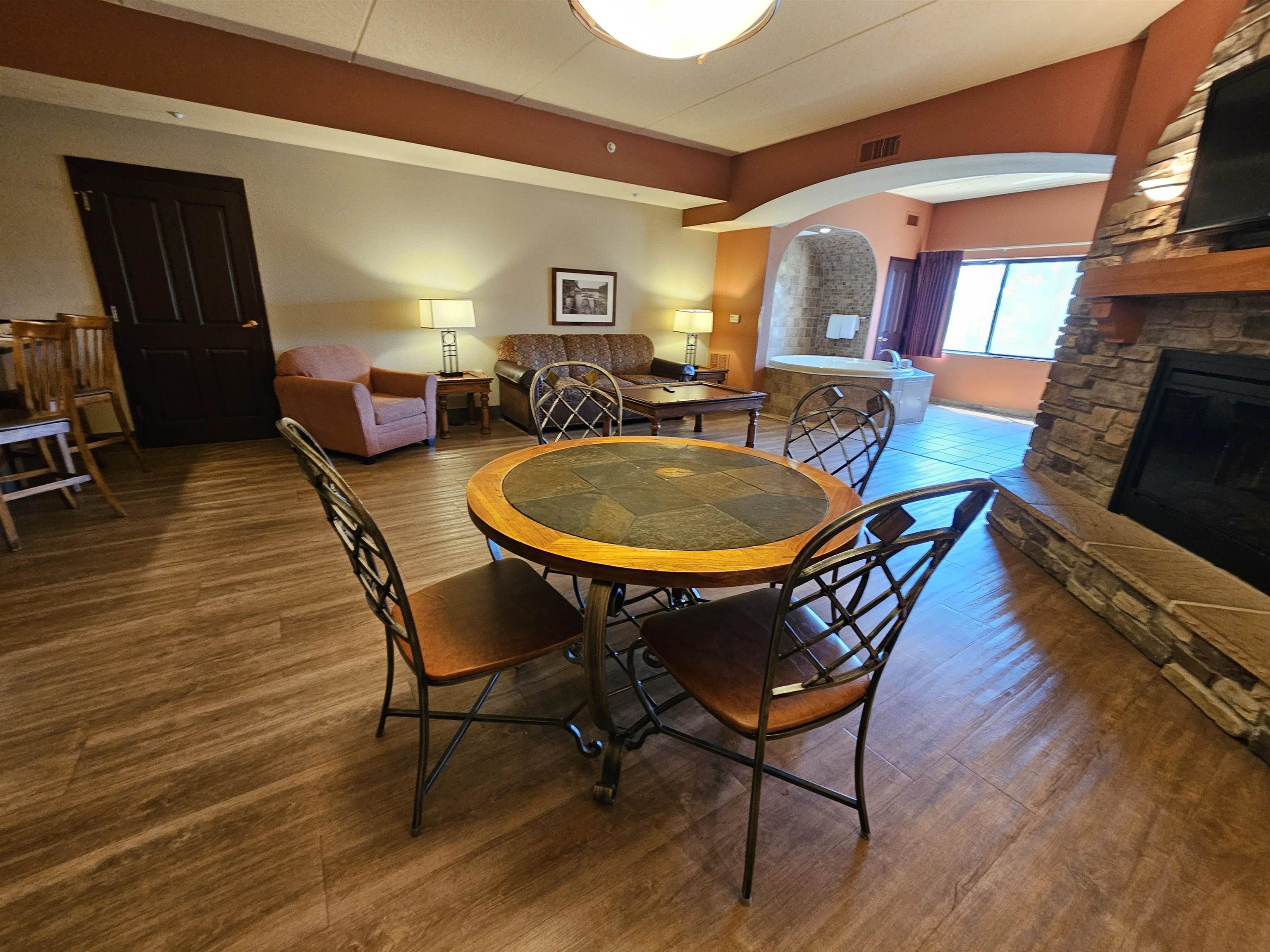 2411 River, Unit 2529 Wisconsin Dells, WI 53965 - Photo 4 of 34