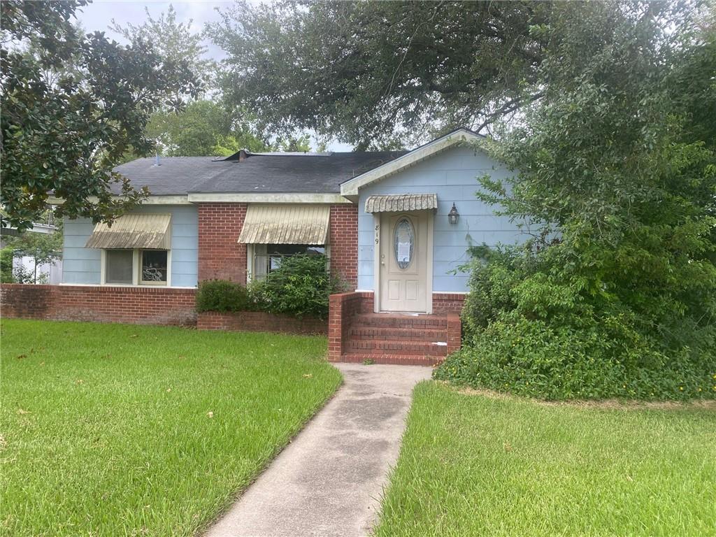 819 Azalea Street Lake Charles, LA 70607 - Photo 1 of 9 Gallery Image 1