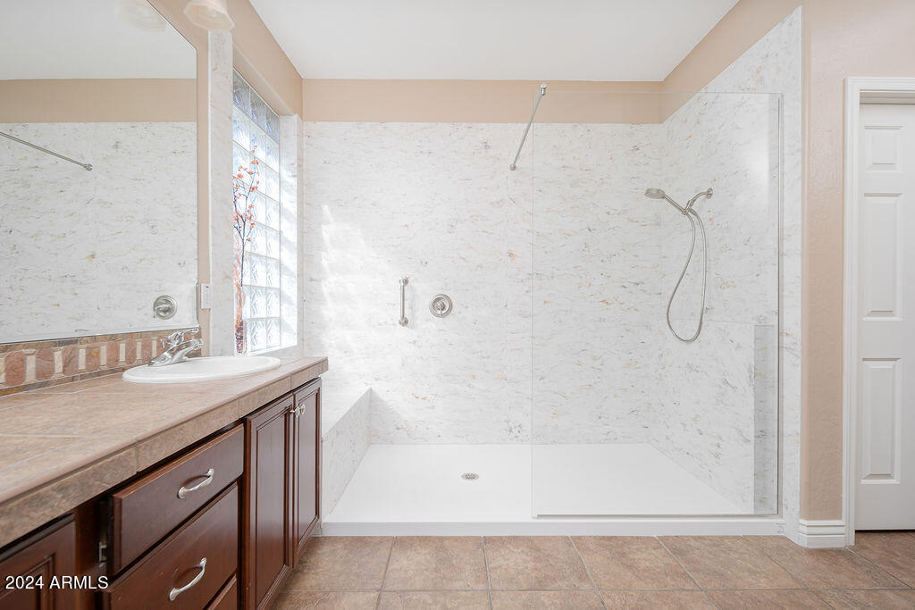 15427 West Redfield Road Surprise, AZ 85379 - Photo 14 of 41 Gallery Image 14