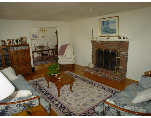 41 Ireta Road Shrewsbury, MA 01545 - Photo 6 of 6 Gallery Image 6