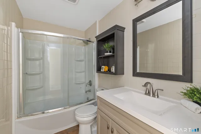 $185,000 | 148 Cooper Hill Street, Unit 148, Manchester, CT 06040