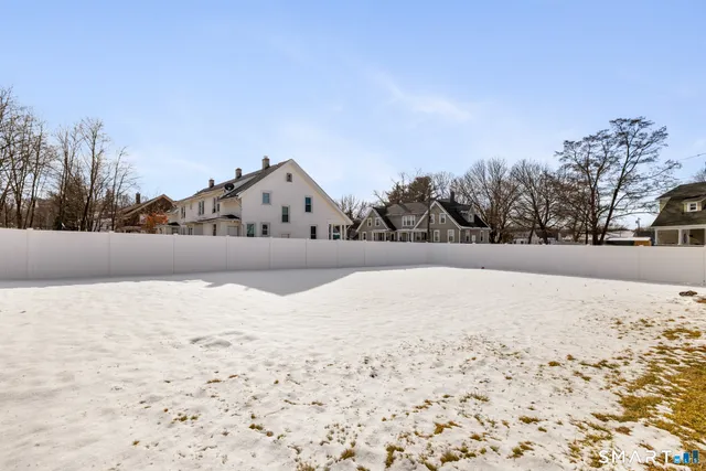 $185,000 | 148 Cooper Hill Street, Unit 148, Manchester, CT 06040