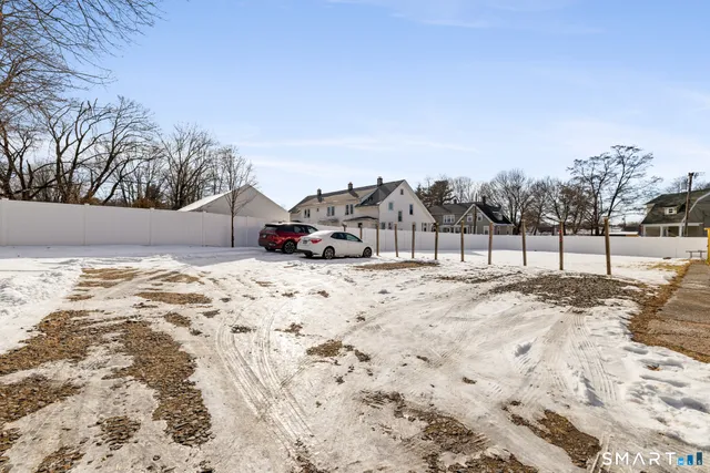 $185,000 | 148 Cooper Hill Street, Unit 148, Manchester, CT 06040