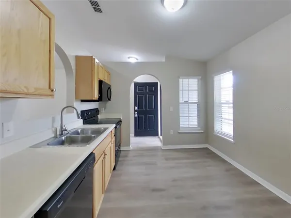 $1,629 | Undisclosed Address, Winter Haven, FL 33880