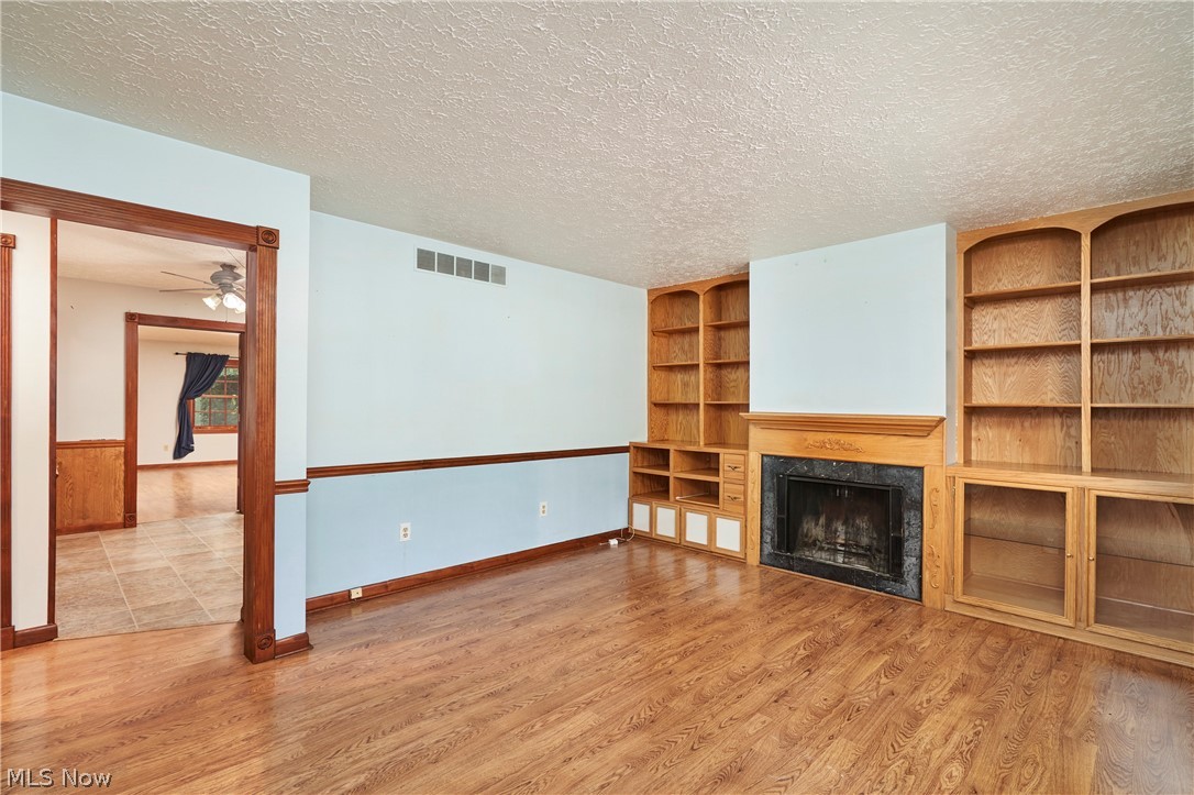 4055 Baird Road Stow, OH 44224 - Photo 5 of 21
