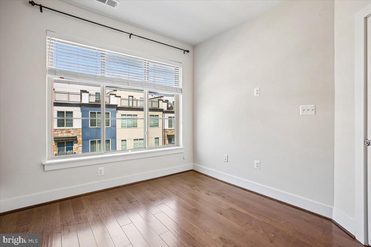 2865 Lowen Valley Road Alexandria, VA 22303 - Photo 38 of 80 Gallery Image 38
