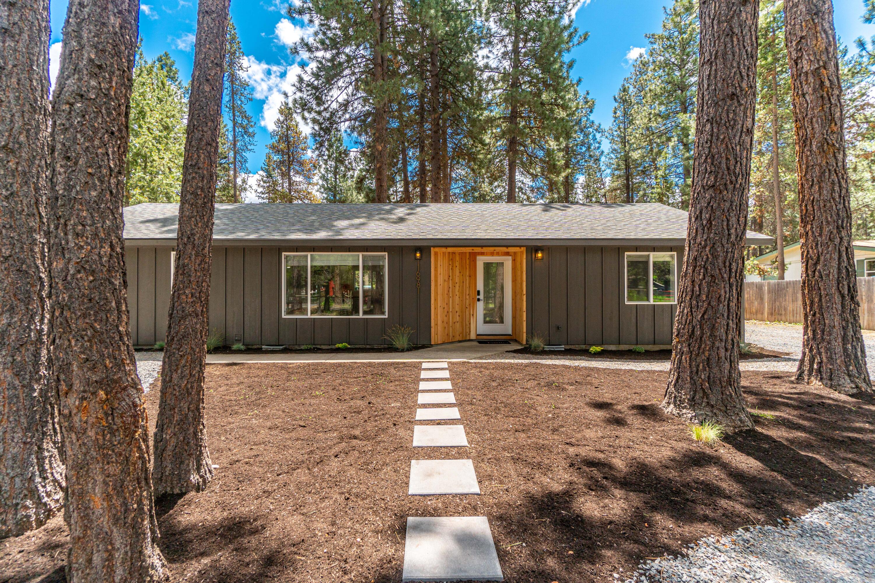 16981 Indio Road Bend, OR 97707 - Photo 1 of 39 RileyVisuals-15