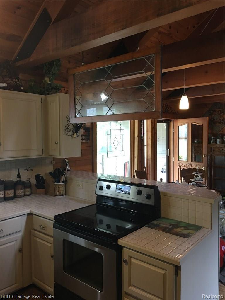 4535 West Allen Road Howell, MI 48855 - Photo 19 of 34 IMG_0949.JPG