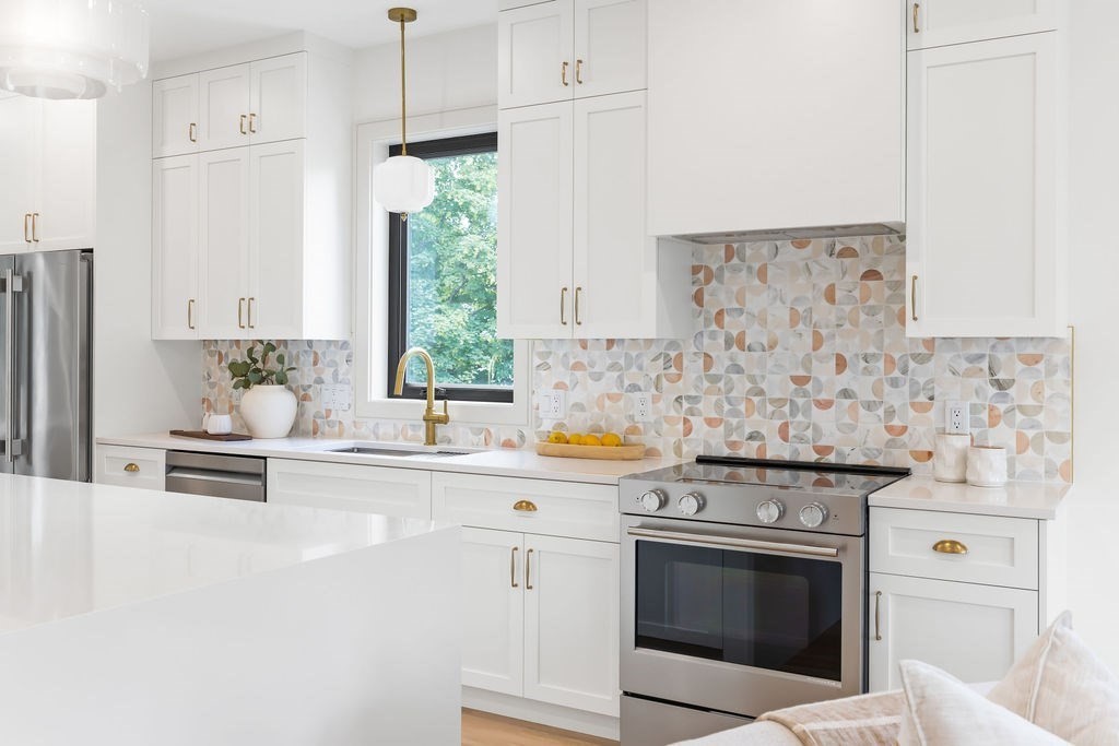 28 Howard Street, Unit 2 Waltham, MA 02451 - Photo 3 of 23
