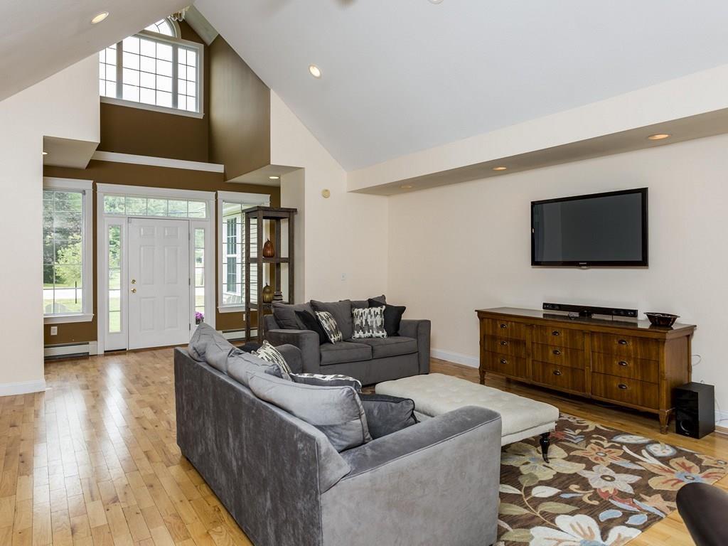 137 Pond Road Lewiston, ME 04240 - Photo 5 of 33 Photo