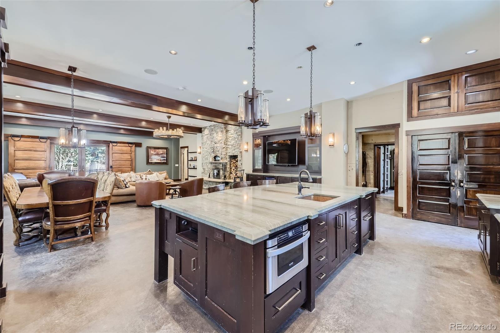 a large kitchen island in the center