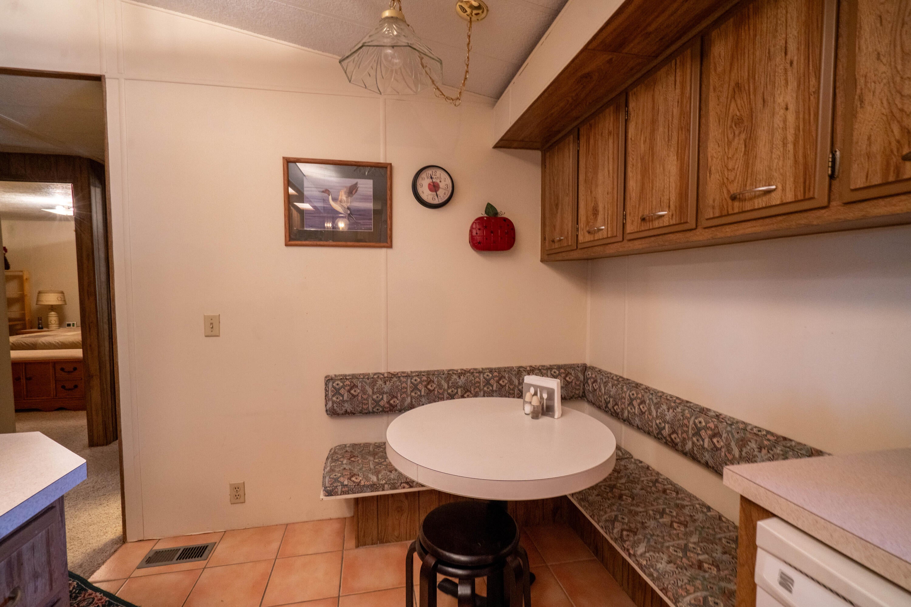 140132 Bearskin Road Crescent Lake, OR 97733 - Photo 6 of 46 06