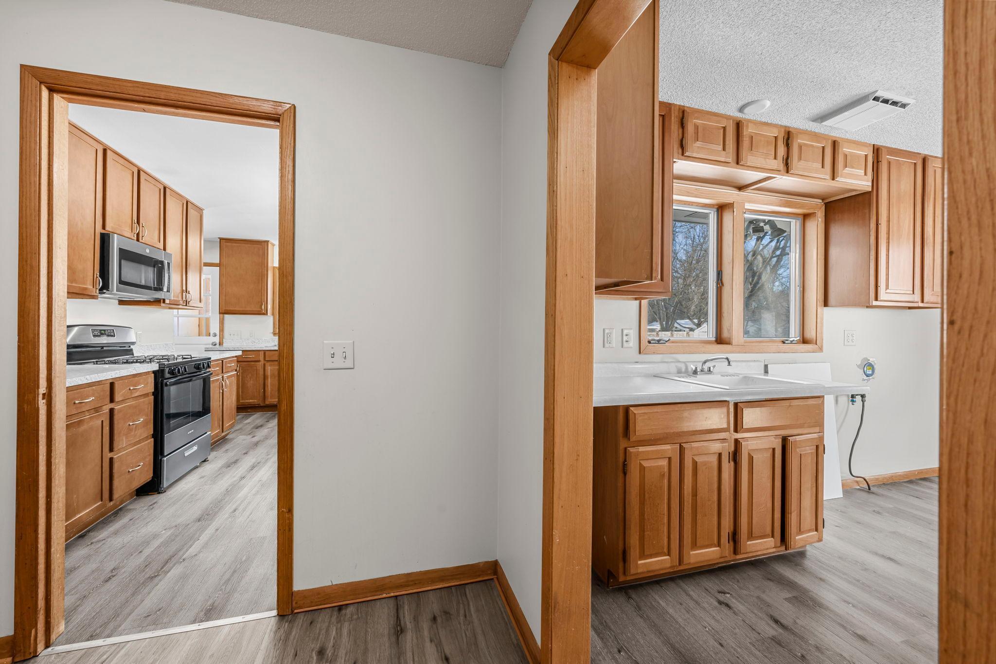 5108 Beacon Hill Road Minnetonka, MN 55345 - Photo 13 of 71