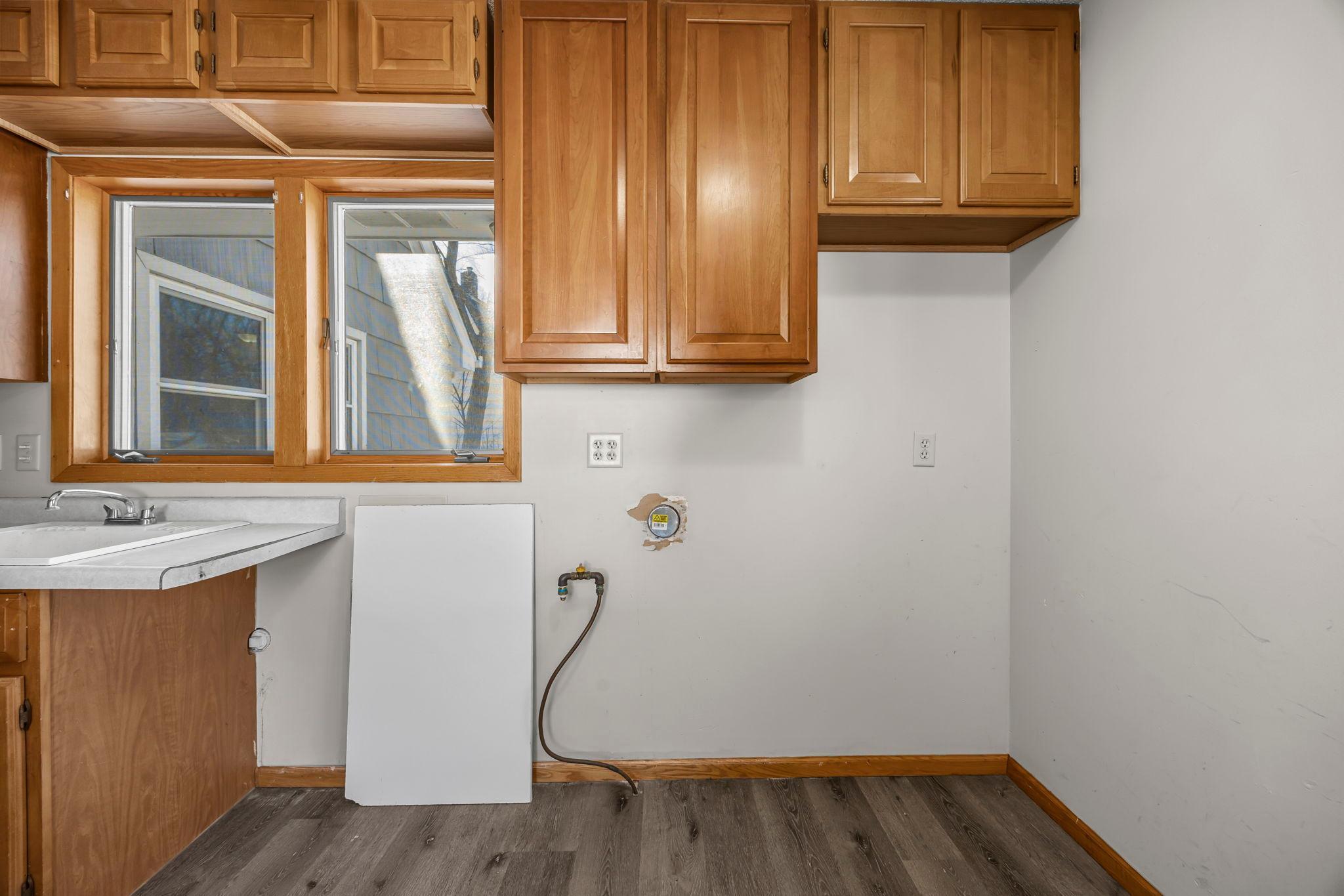 5108 Beacon Hill Road Minnetonka, MN 55345 - Photo 17 of 71