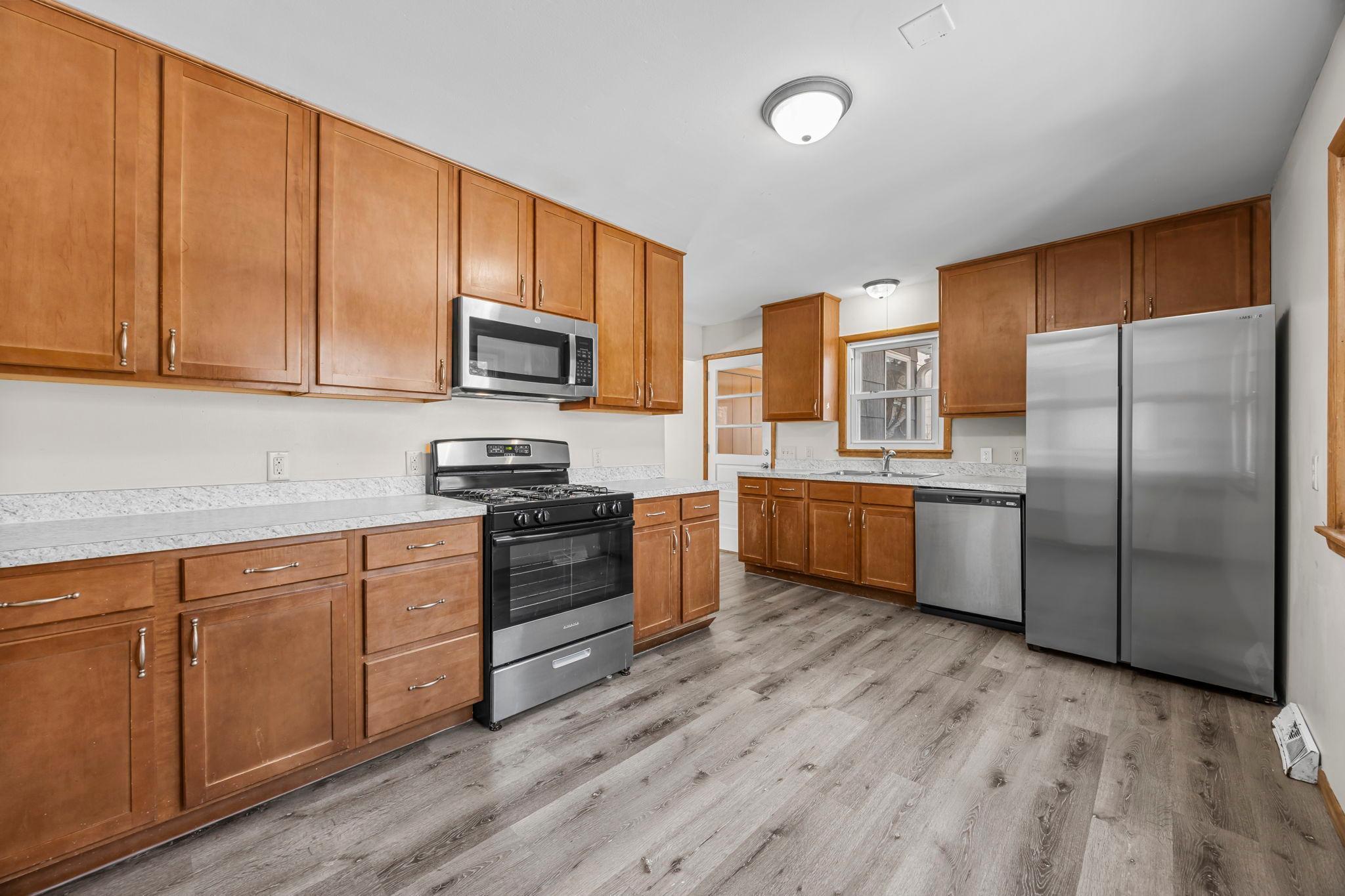 5108 Beacon Hill Road Minnetonka, MN 55345 - Photo 18 of 71