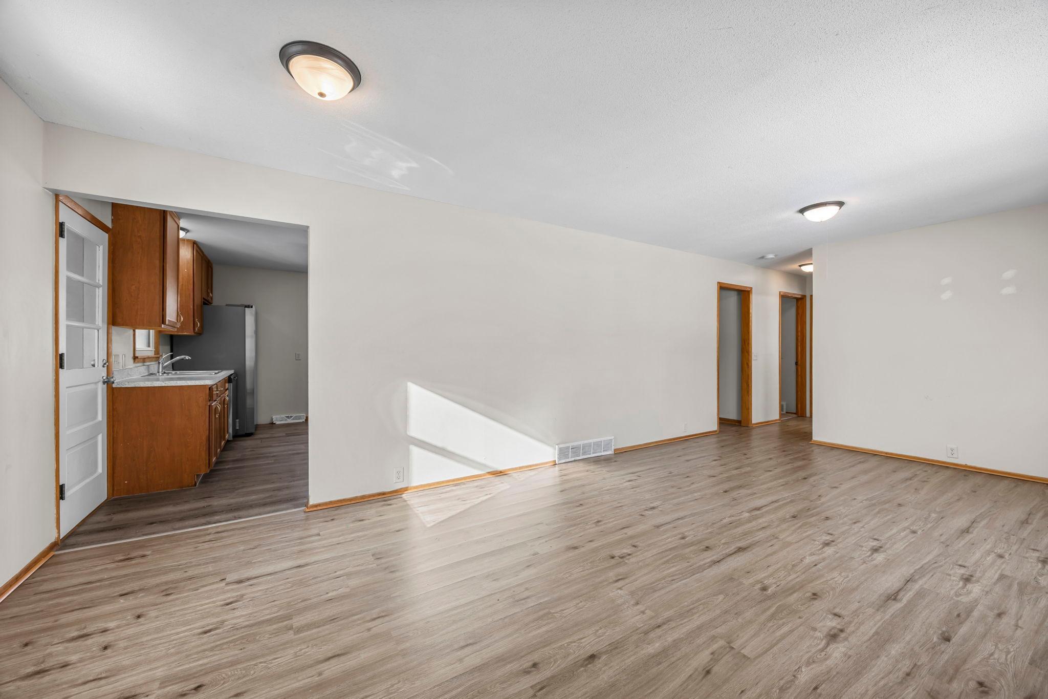 5108 Beacon Hill Road Minnetonka, MN 55345 - Photo 3 of 71