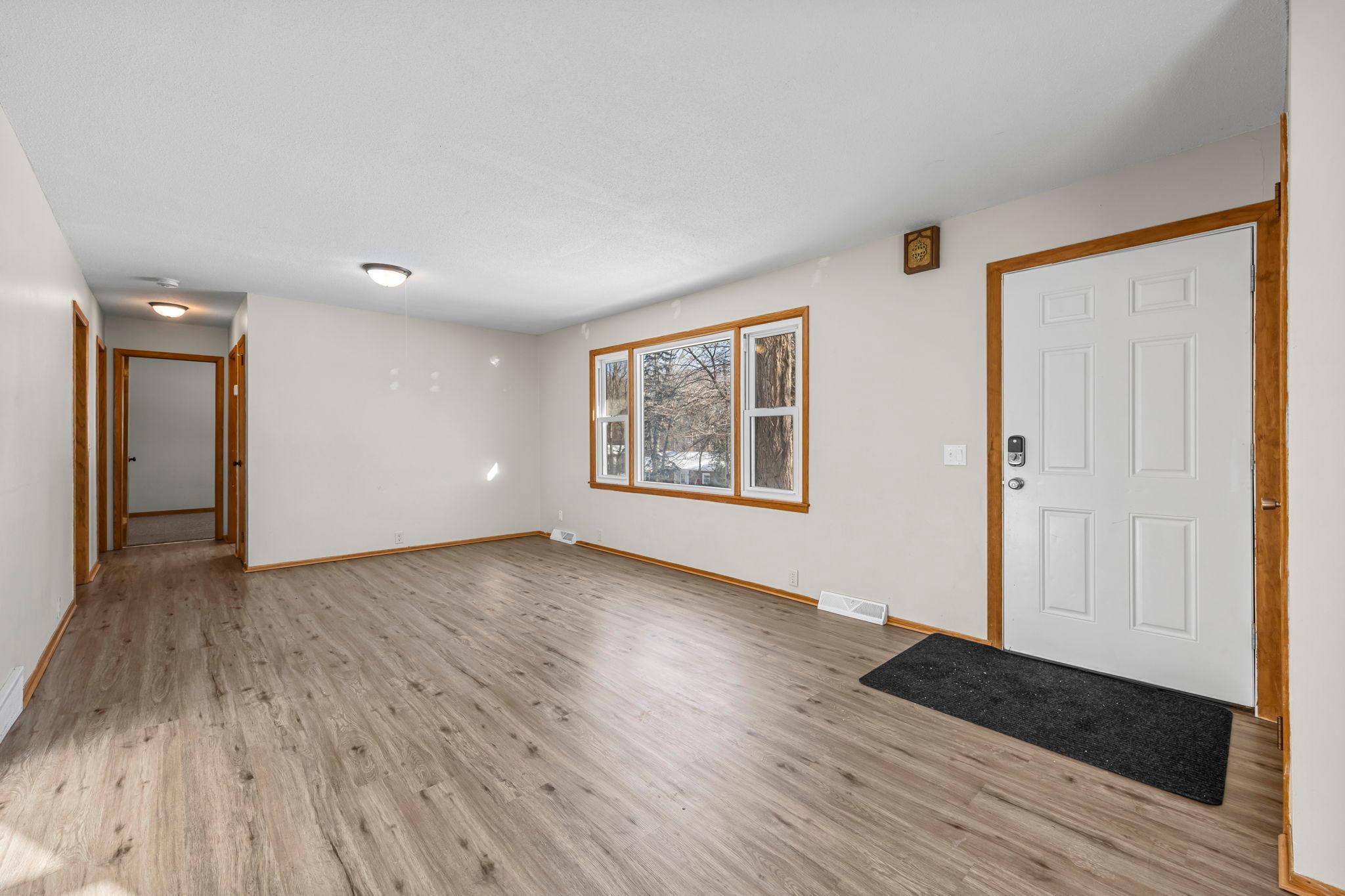 5108 Beacon Hill Road Minnetonka, MN 55345 - Photo 4 of 71