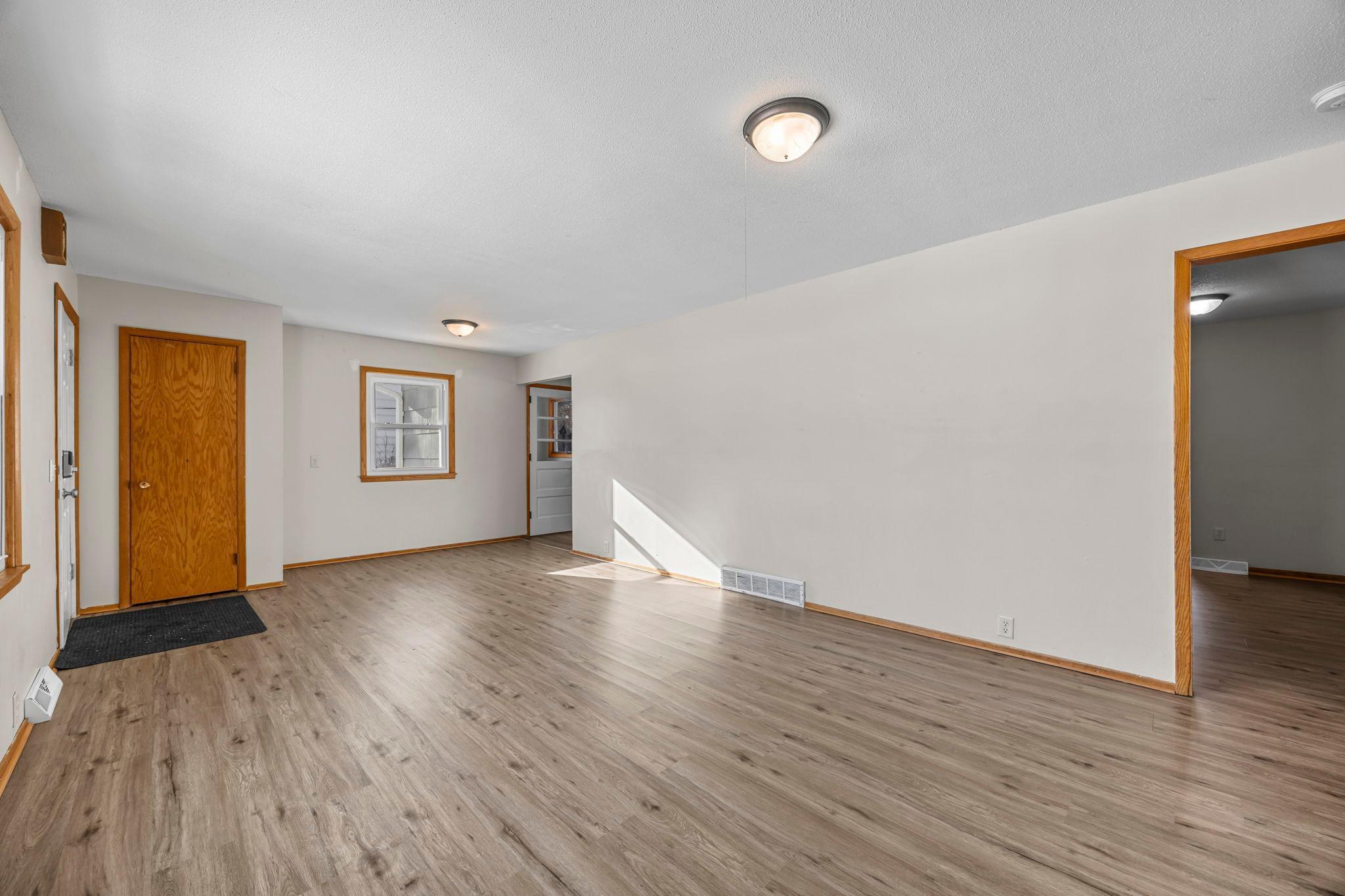 5108 Beacon Hill Road Minnetonka, MN 55345 - Photo 6 of 71