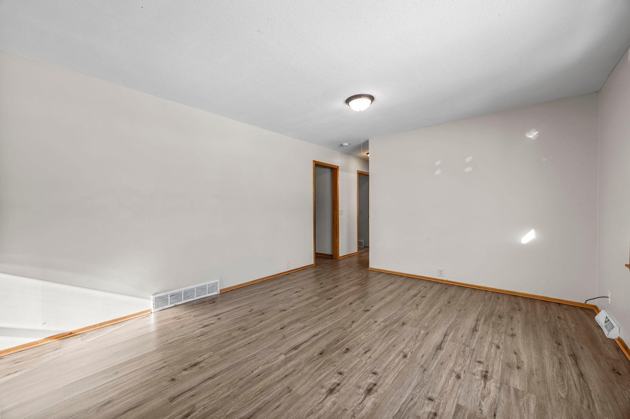 5108 Beacon Hill Road Minnetonka, MN 55345 - Photo 8 of 71