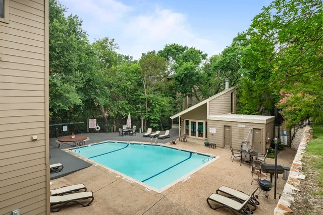 $438,000 | 1135 Barton Hills Drive, Unit 240, Austin, TX 78704