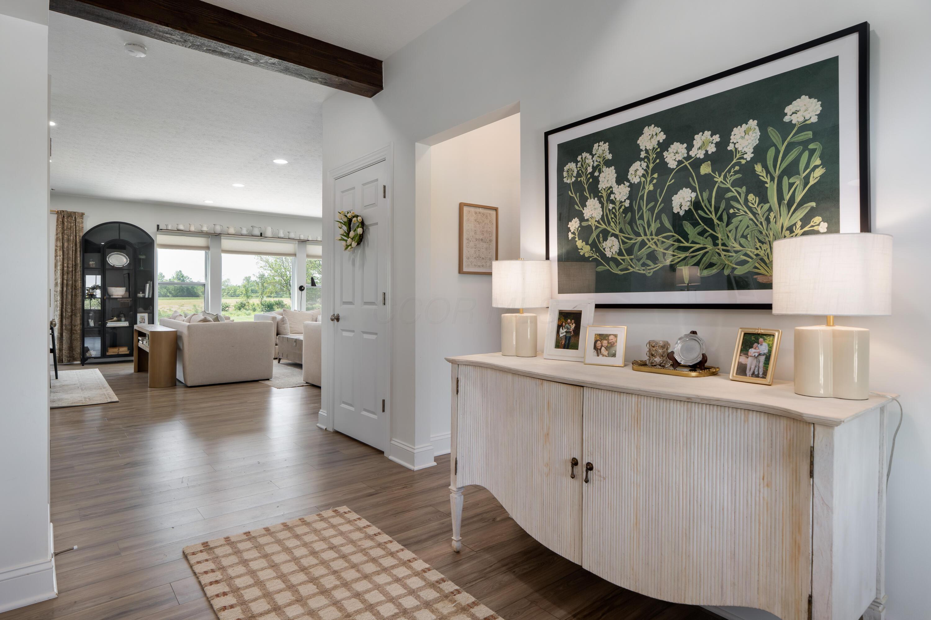 7308 Concord Road Delaware, OH 43015 - Photo 13 of 73 Foyer 6'1" x 15'10" ( + - )