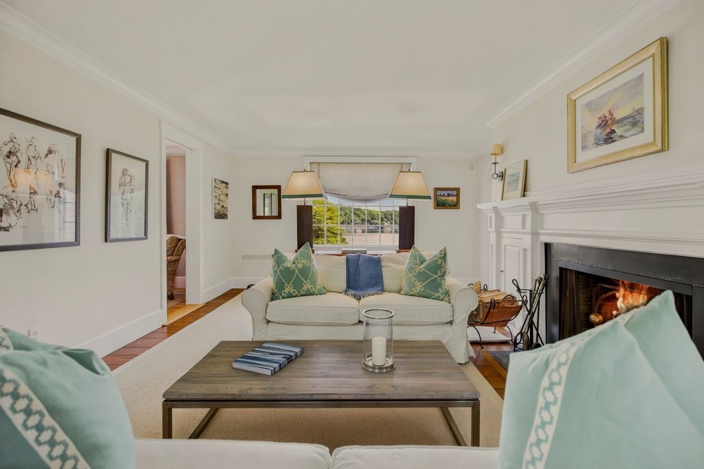 148 Nanaquaket Road Tiverton, RI 02878 - Photo 20 of 47