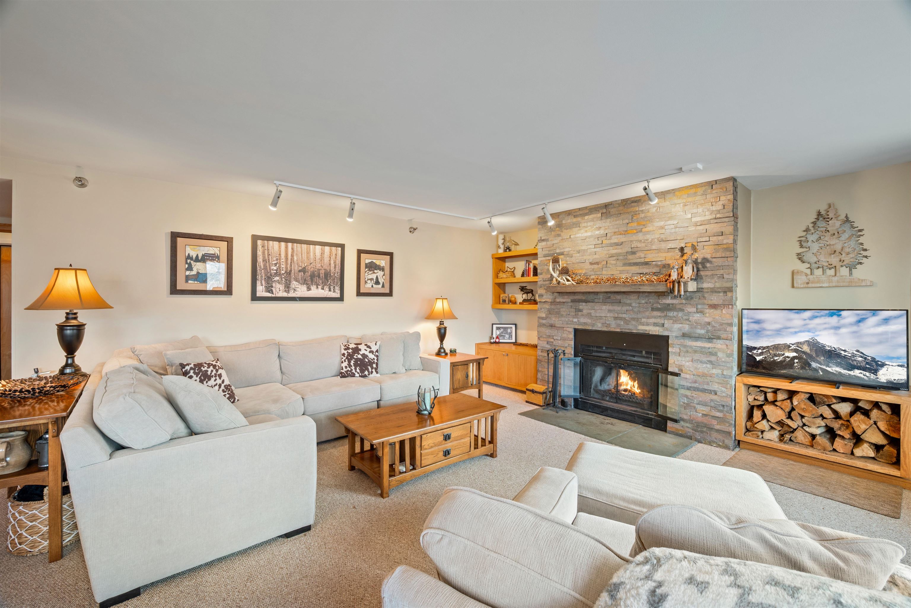19 High Ridge Road, Unit A10 Killington, VT 05751 - Photo 4 of 42