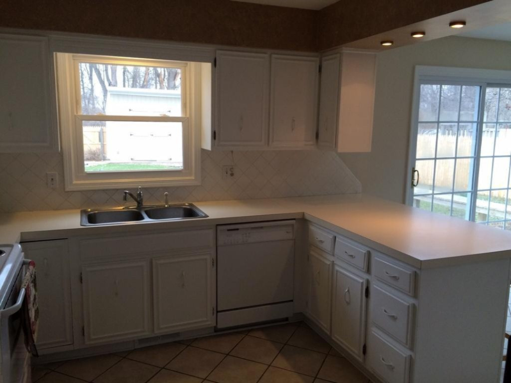 1425 Northampton Road Kalamazoo, MI 49006 - Photo 5 of 24 IMG_1504