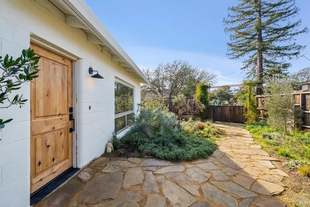 $795,000 | 601 Baines Avenue, Sonoma, CA 95476