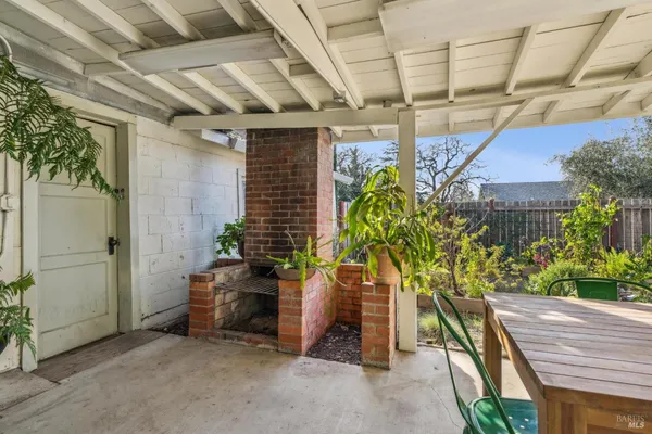 $740,000 | 601 Baines Avenue, Sonoma, CA 95476